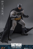 PRE - ORDER: Hot Toys DC Comics The Dark Knight Returns Batman Sixth Scale Figure - collectorzown