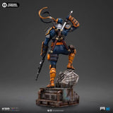 PRE - ORDER: Iron Studios DC Comics Deathstroke 1/10 Art Scale Statue - collectorzown