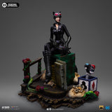 PRE - ORDER: Iron Studios DC Comics Gotham City Sirens Catwoman 1/10 Deluxe Art Scale Statue - collectorzown