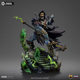 PRE - ORDER: Iron Studios Masters of the Universe Skeletor Unleashed Deluxe Art Scale 1/10 Statue - collectorzown