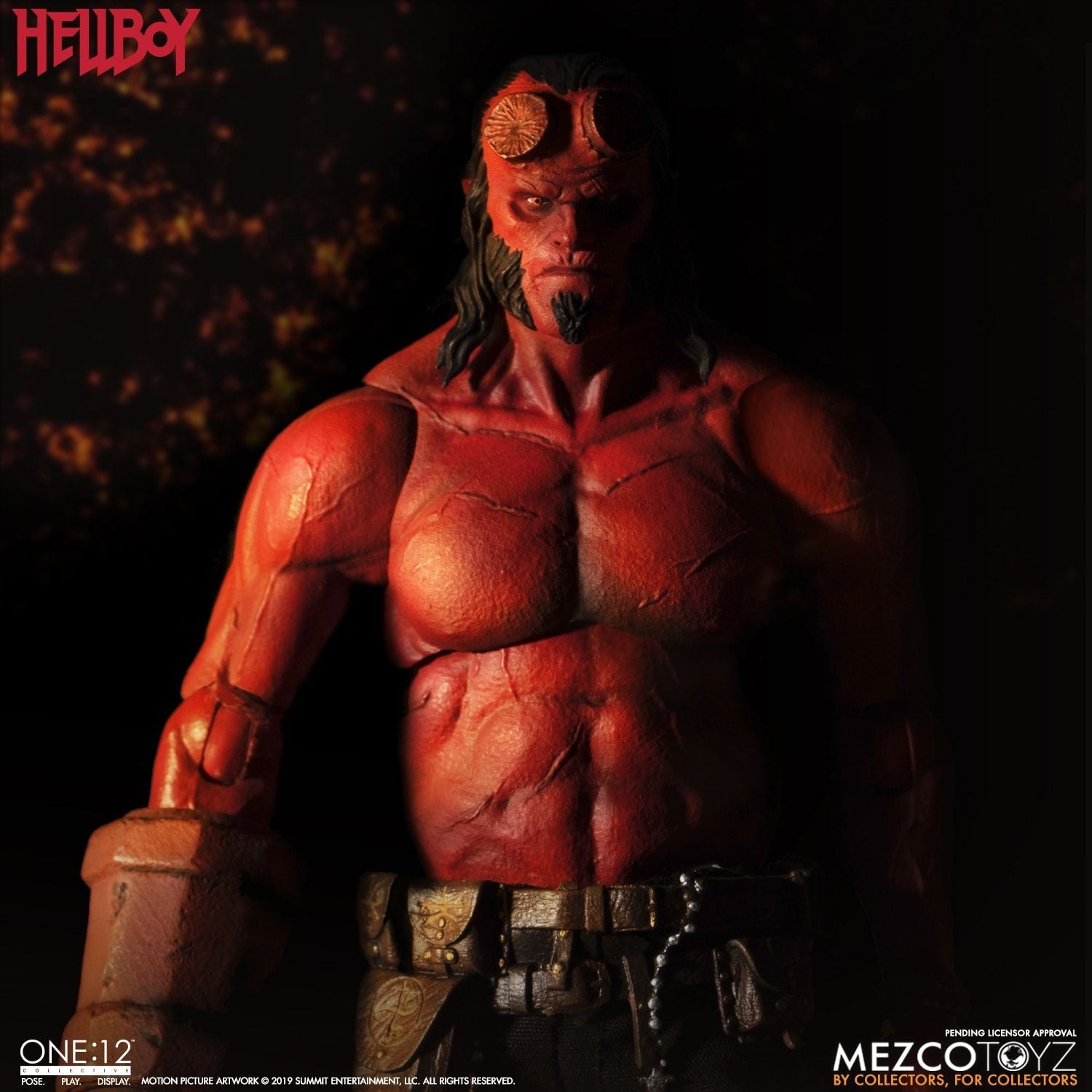 Mezco Toyz Hellboy (2019): Hellboy One:12 Action Figure Figure 