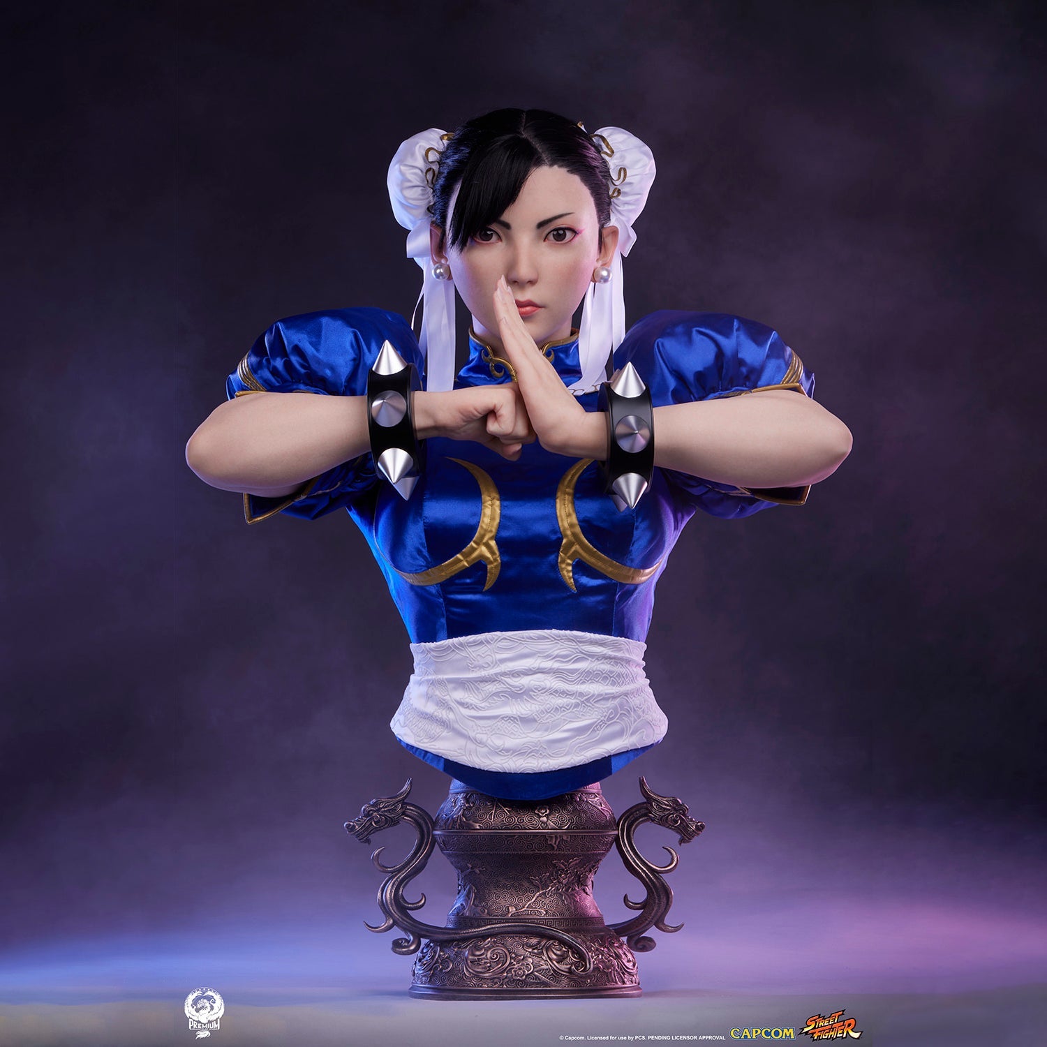 This high quality Street Fighter statue depicts Chun-Li powerlifting mad  weight and it's available for pre-order now